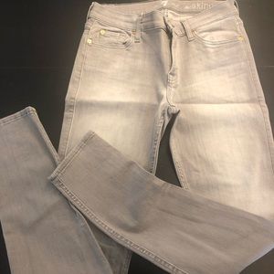 7 For All Mankind. The Skinny Jean in Gray.